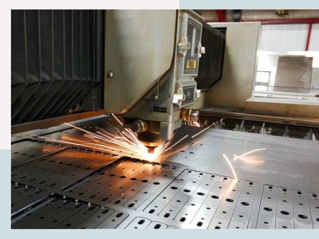 Лазерная резка металла в Нефтекамске от 616 руб.